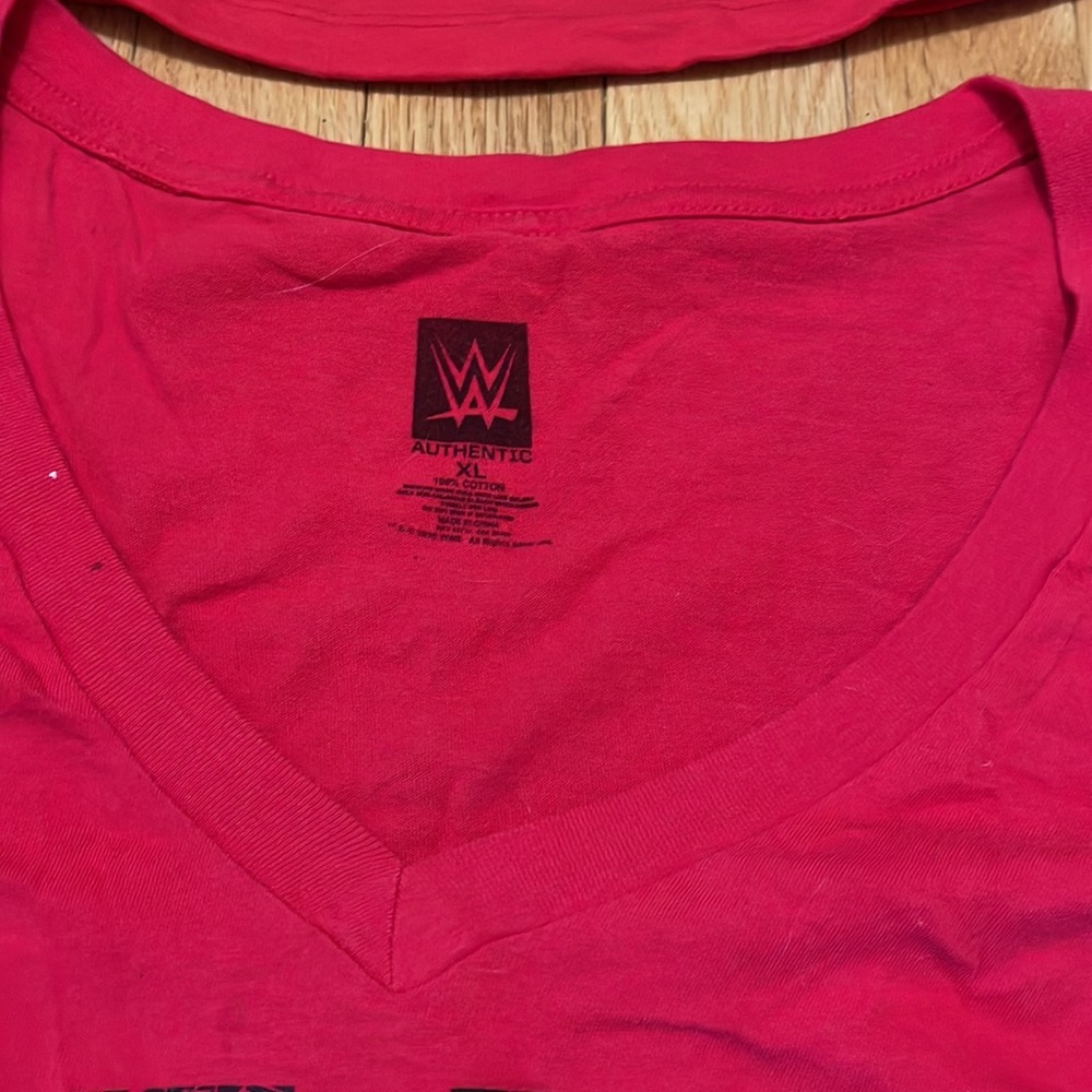 WWE wrestlers NIkki & Bree Bella tops size xl - Picture 6 of 6